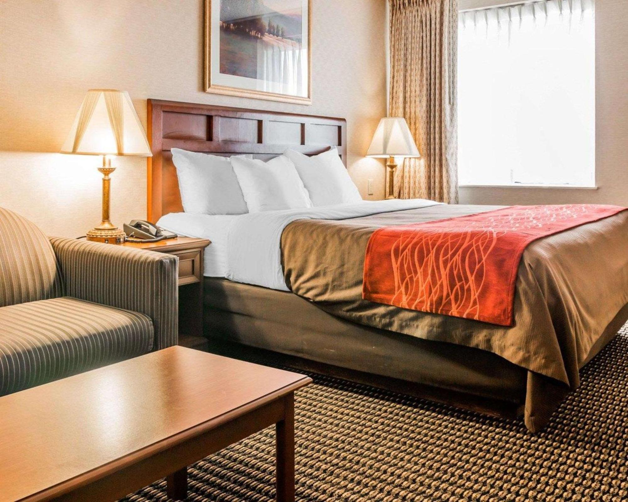 Comfort 3* Utica